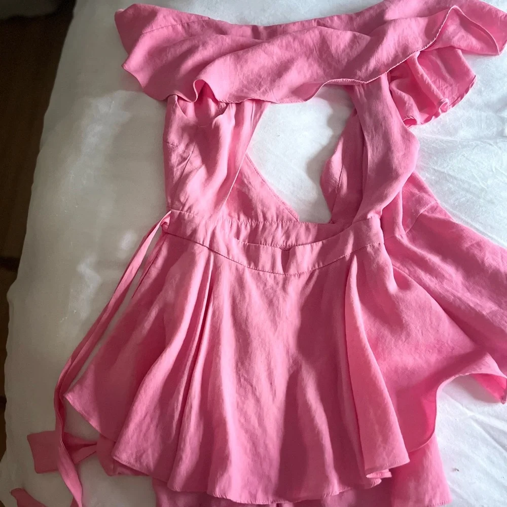 Pink Sleeveless Ruffle romper - Picture 3 of 5